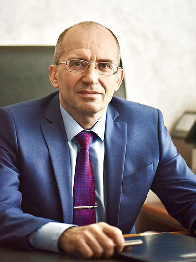 <strong>Андрей Николаевич Родин</strong><br />Заместитель генерального директора по работе с&nbsp;социально значимой категорией потребителей.<br />
Профессиональный опыт работы в&nbsp;отрасли с&nbsp;2004 года